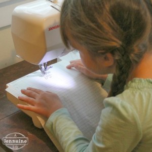 Tiny Sewists: Teaching Kids to Sew :: Lesson 4